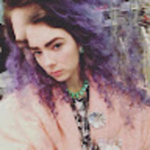 Meet your Posher, Chloe